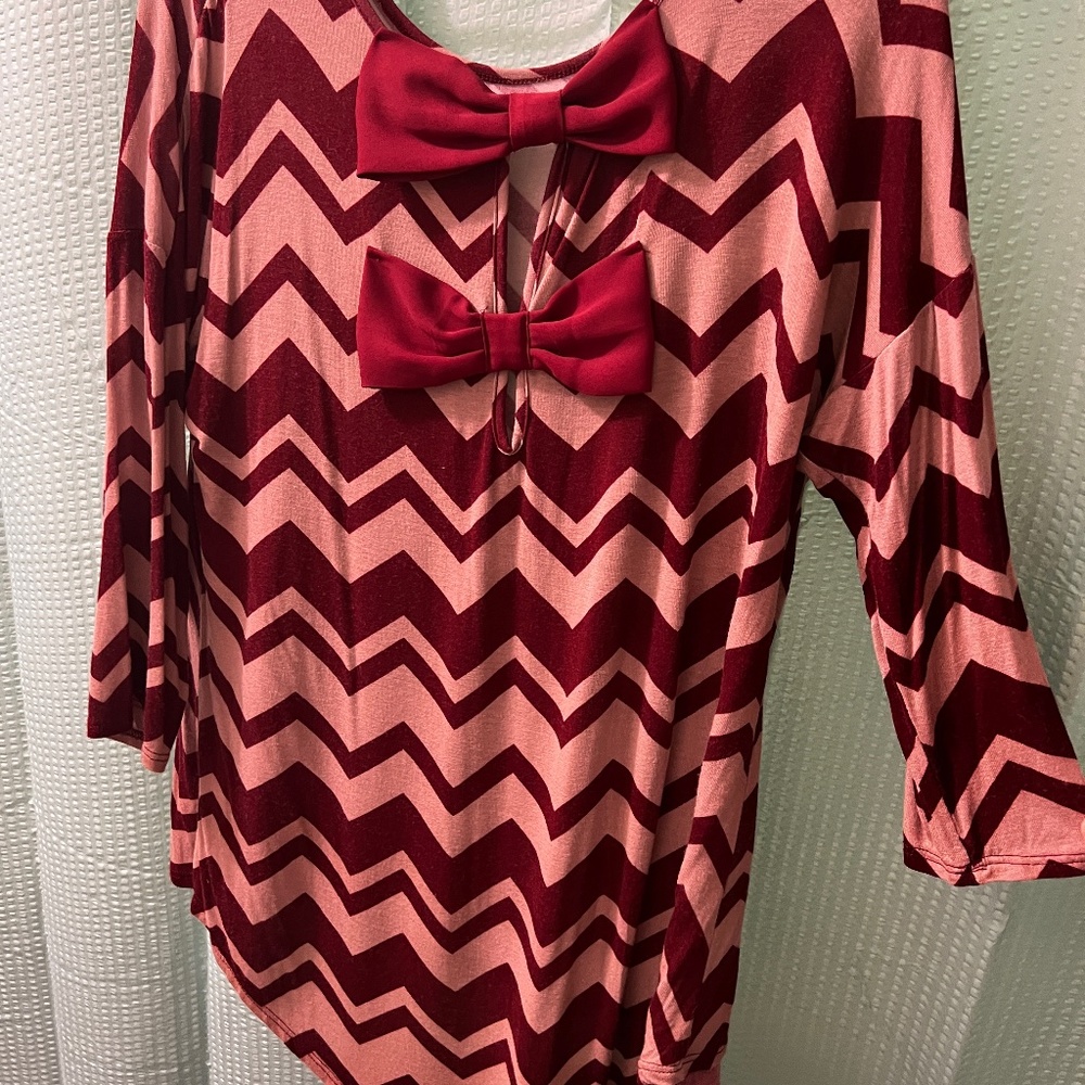 Maroon chevron long sleeve top
